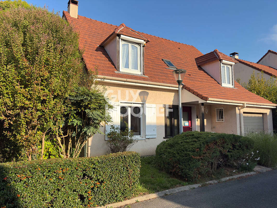 Maison à SOISY-SUR-SEINE