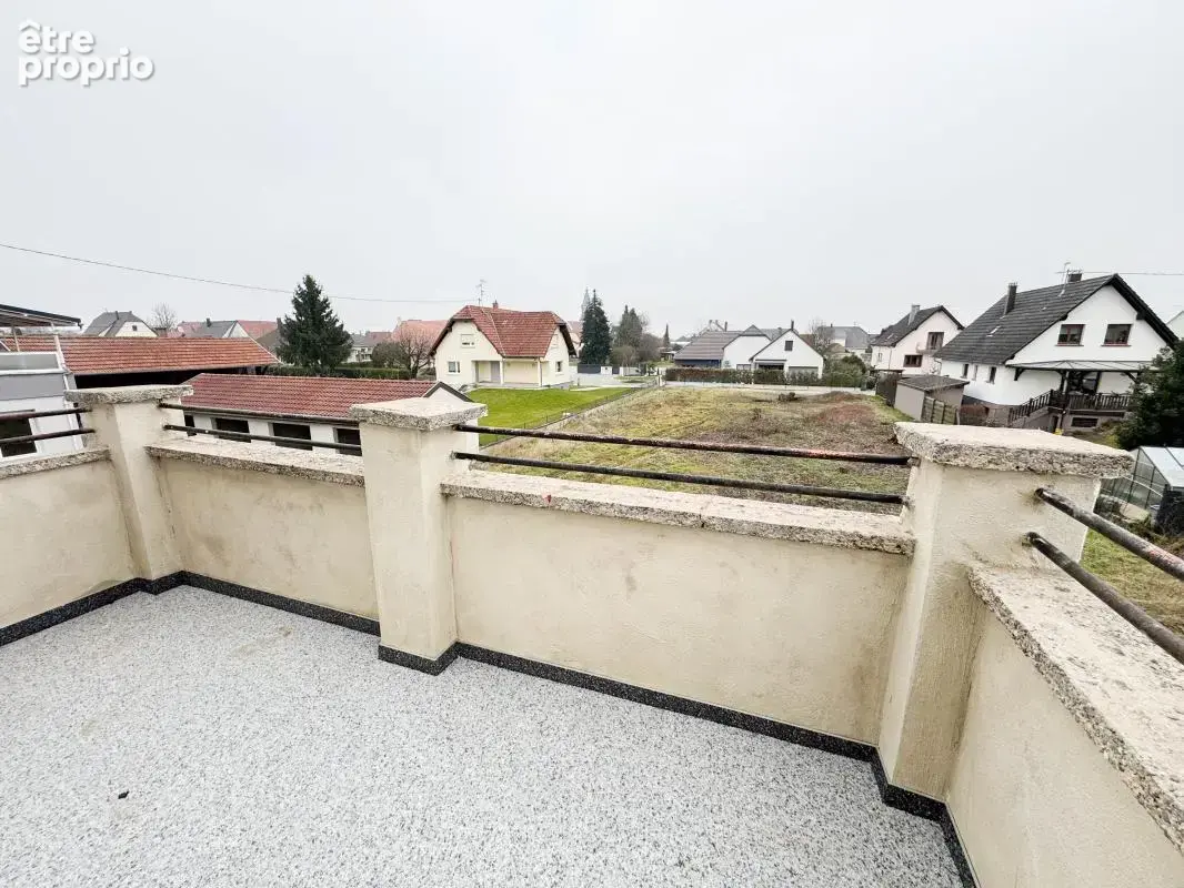 Appartement 3 pièces 60m² terrasse, parking et jardin au 1 er étage d'une maison Bi-Famille à WEYERSHEIM - photo 4