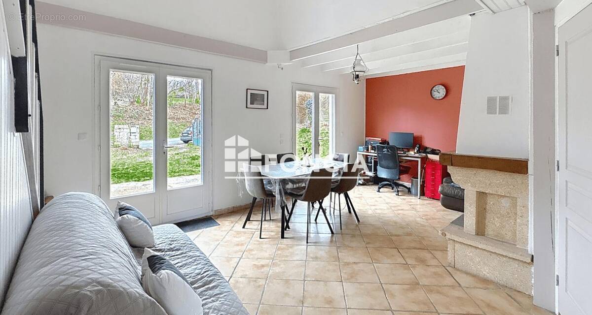 Maison à LAURIERE