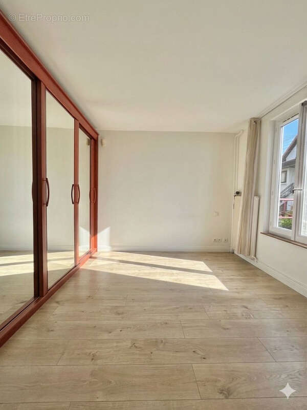 Maison 56 m² à Bagnolet  - photo 8