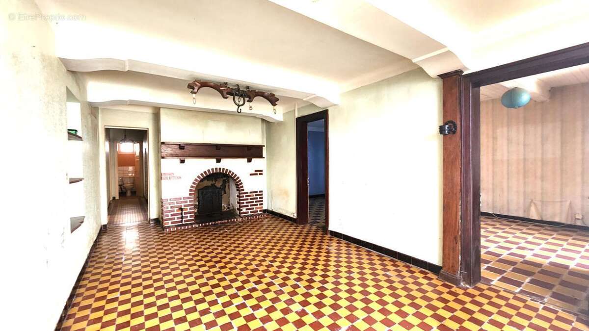Maison à LAUREDE