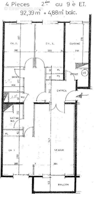 Appartement à COURBEVOIE