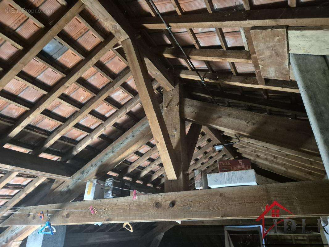 Maison à ROCHES-SUR-MARNE