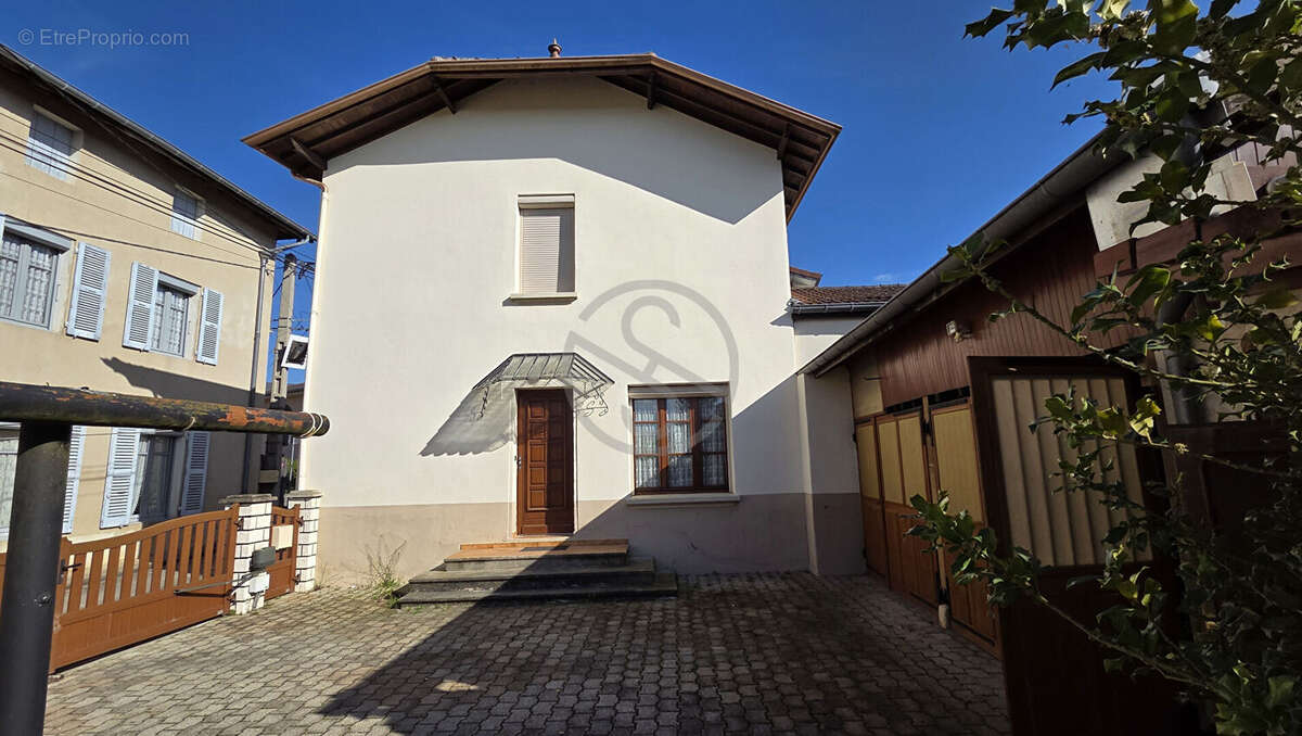 Maison à SAINT-ROMANS