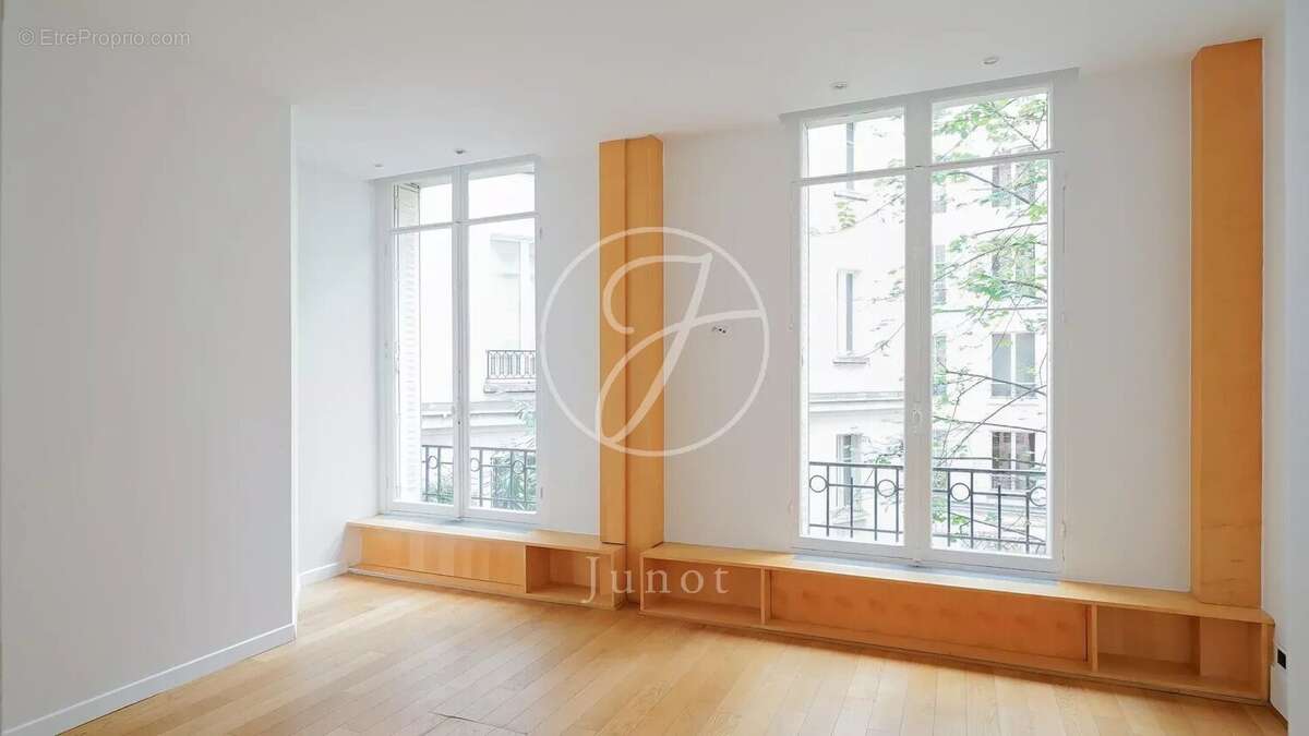 Appartement à PARIS-6E
