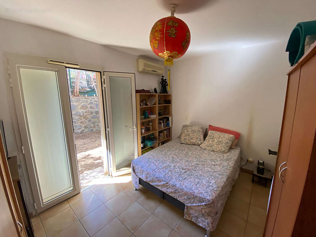 Appartement 45 m² à Le Port  - photo 4