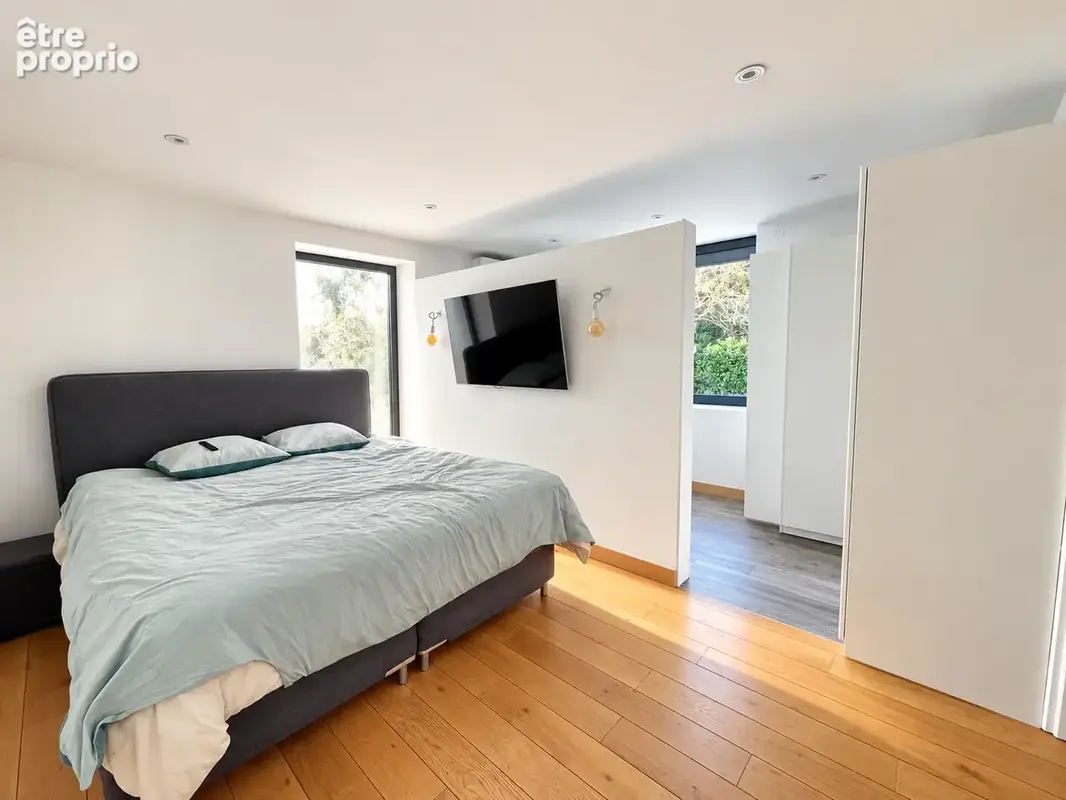 Propriété familiale rénovée avec piscine   sainte-foy-lès-lyon - photo 12