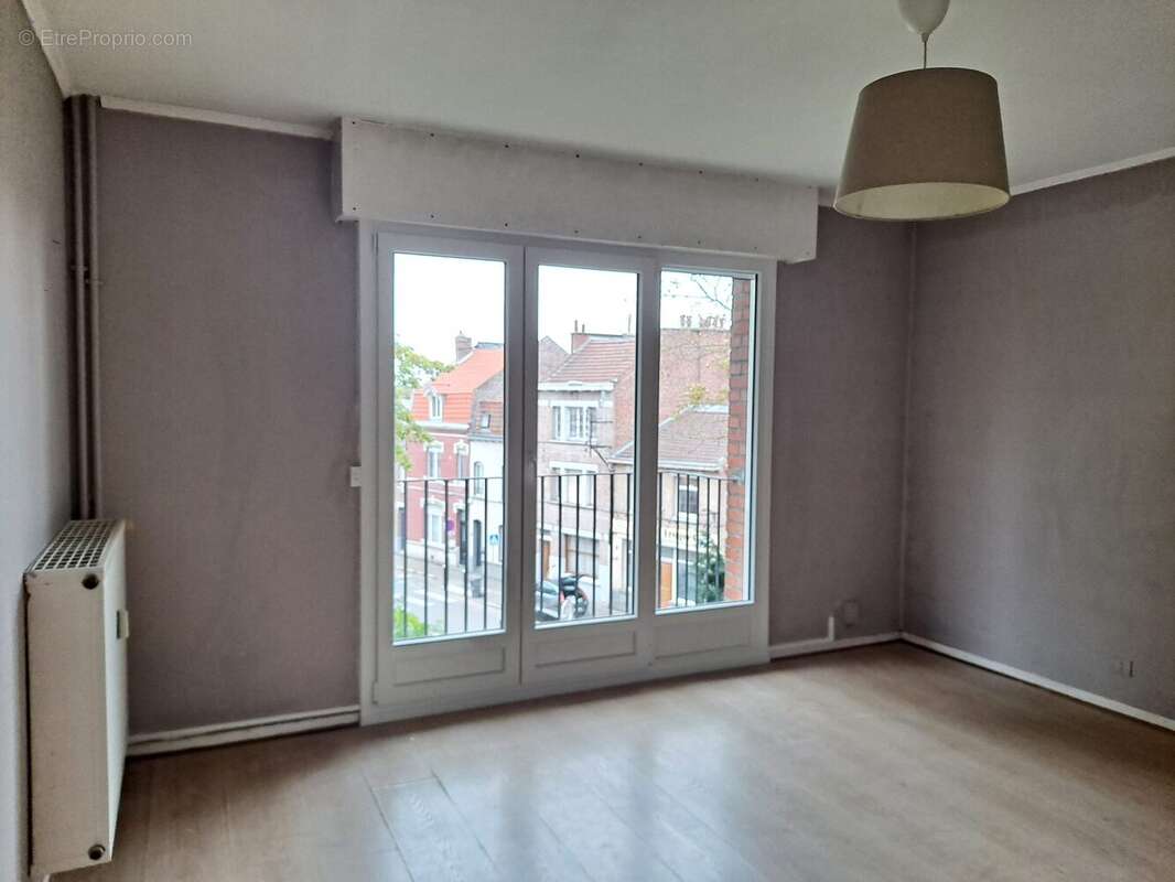 salon sejour, baie vitrée avec stores électriques - Appartement à SAINT-ANDRE-LEZ-LILLE
