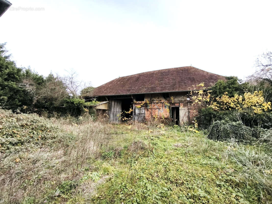 Maison à COURTERANGES