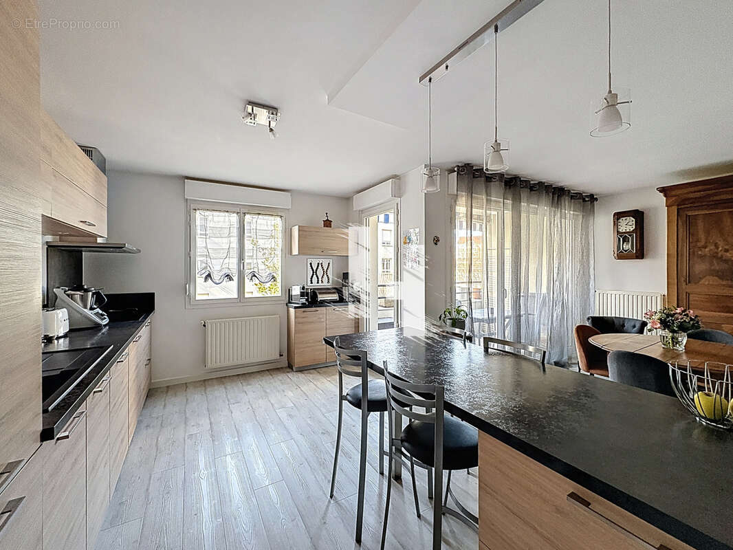Appartement à VILLEURBANNE
