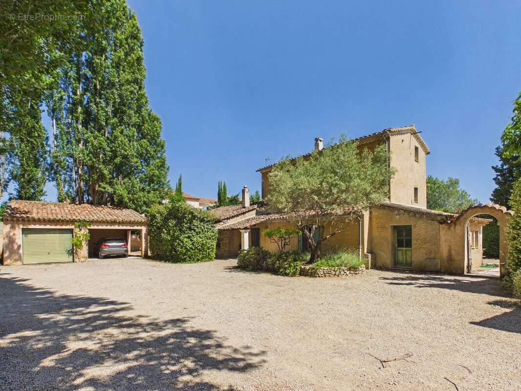 Maison à LORGUES