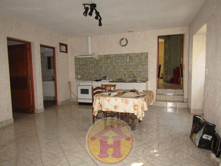 Maison à SAINT-VICTURNIEN