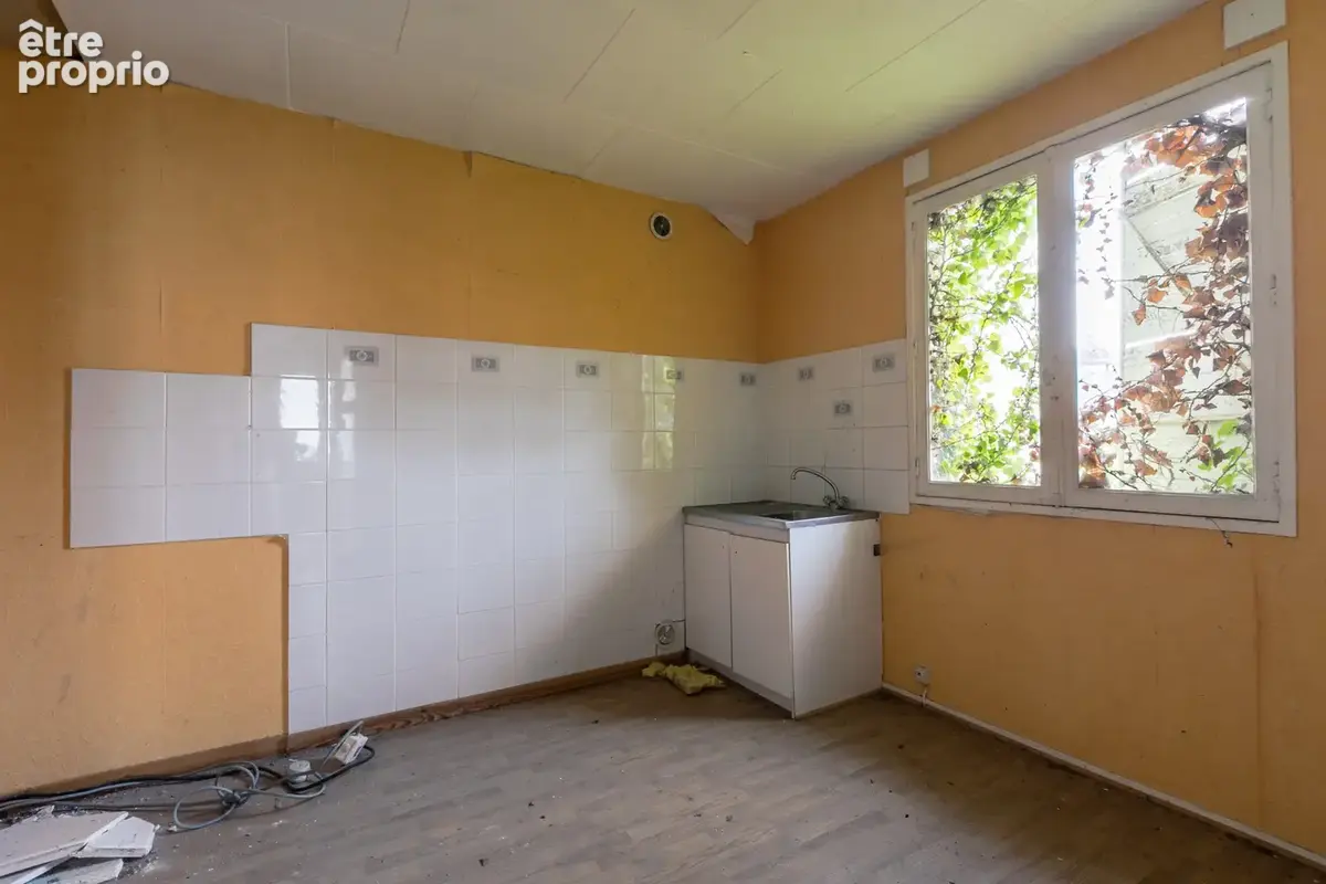 Dpt Aisne (02), à vendre SOISSONS immeuble environ 1000 m2 à découper - photo 23