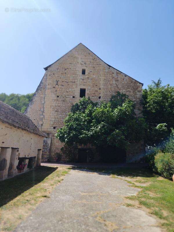 Maison à DANGE-SAINT-ROMAIN