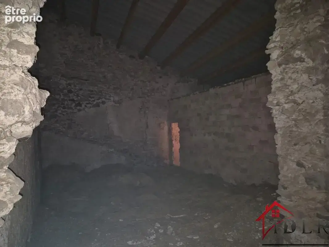 Maison de village avec garage et potentiel - photo 8