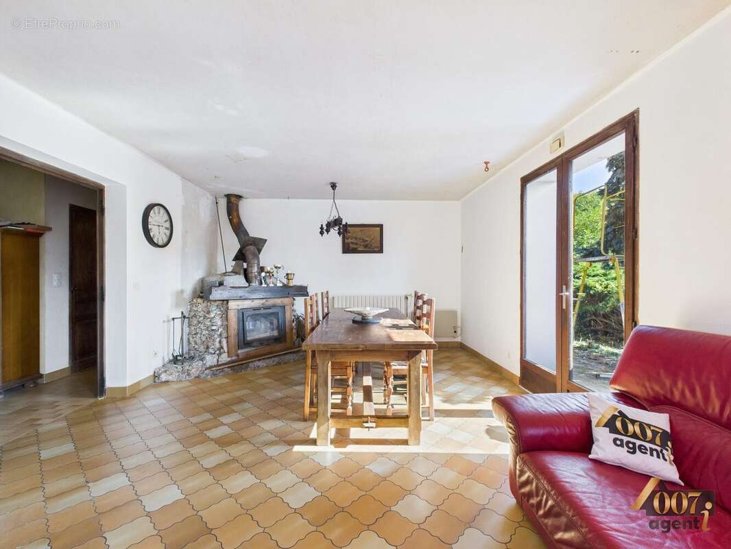 Maison à SAINTE-HELENE-DU-LAC