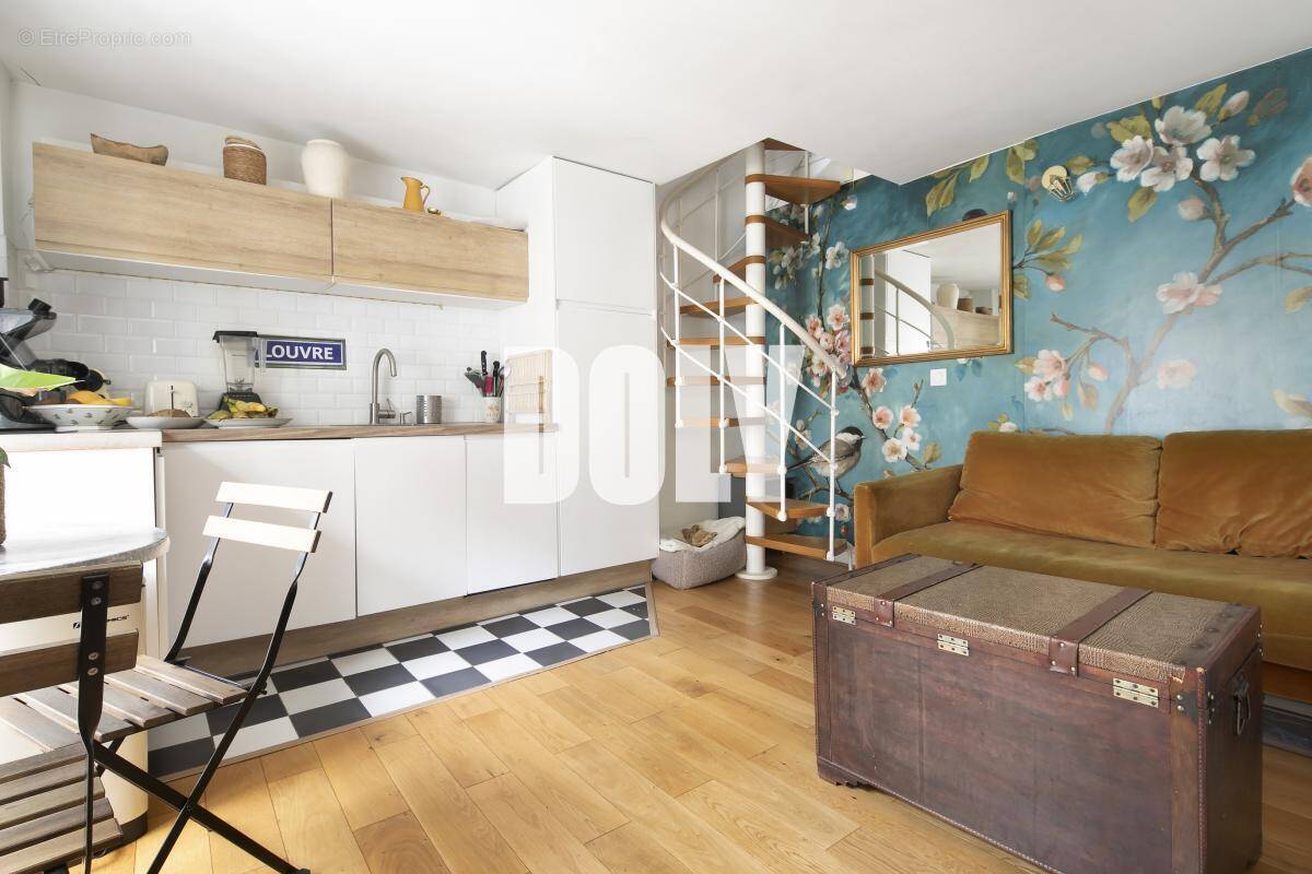 Appartement à PARIS-2E