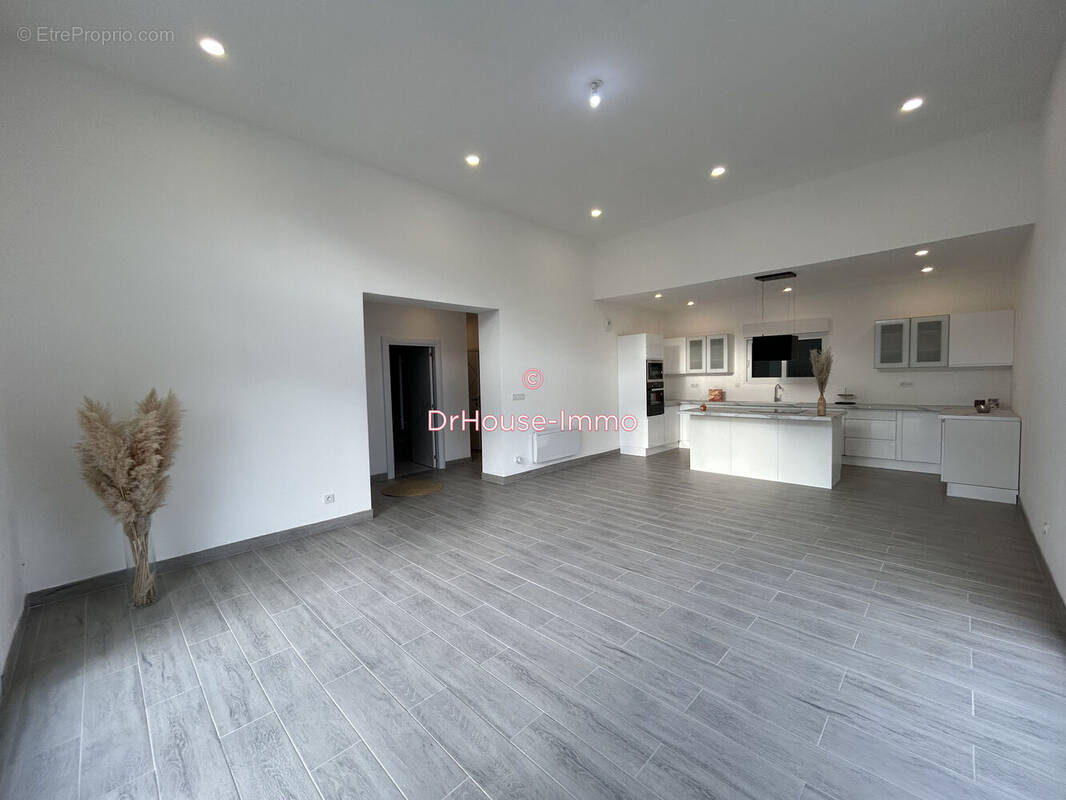 Maison à VILLEMANDEUR