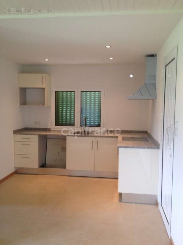 Appartement à MONTAUROUX