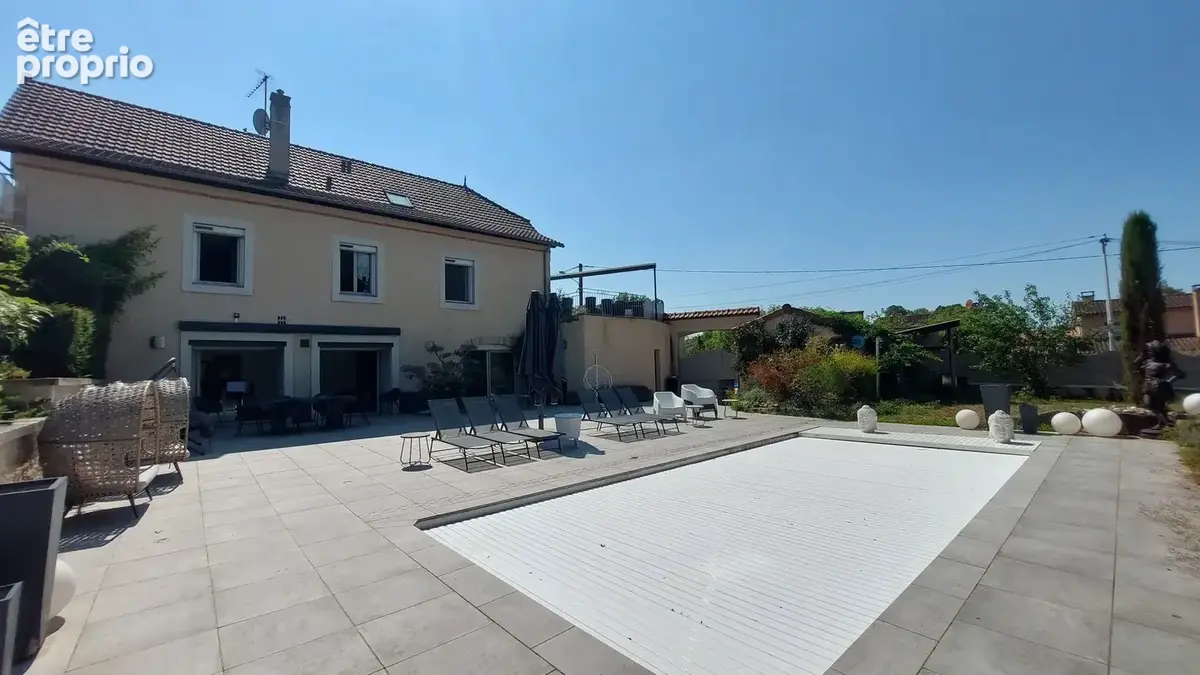 Maison 6 pièces 196 m² à vendre à Lacapelle-Marival (46120) - photo 3