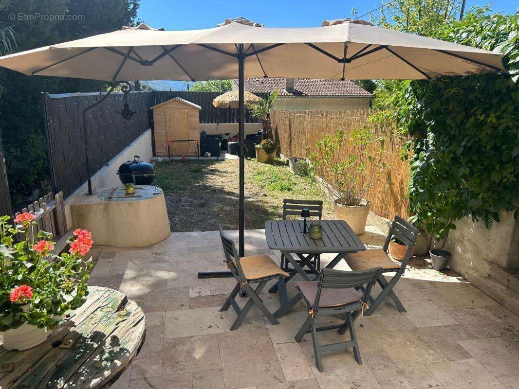 Maison à ROQUEVAIRE