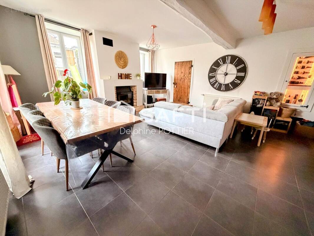 Photo 1 - Maison à CREPY-EN-VALOIS