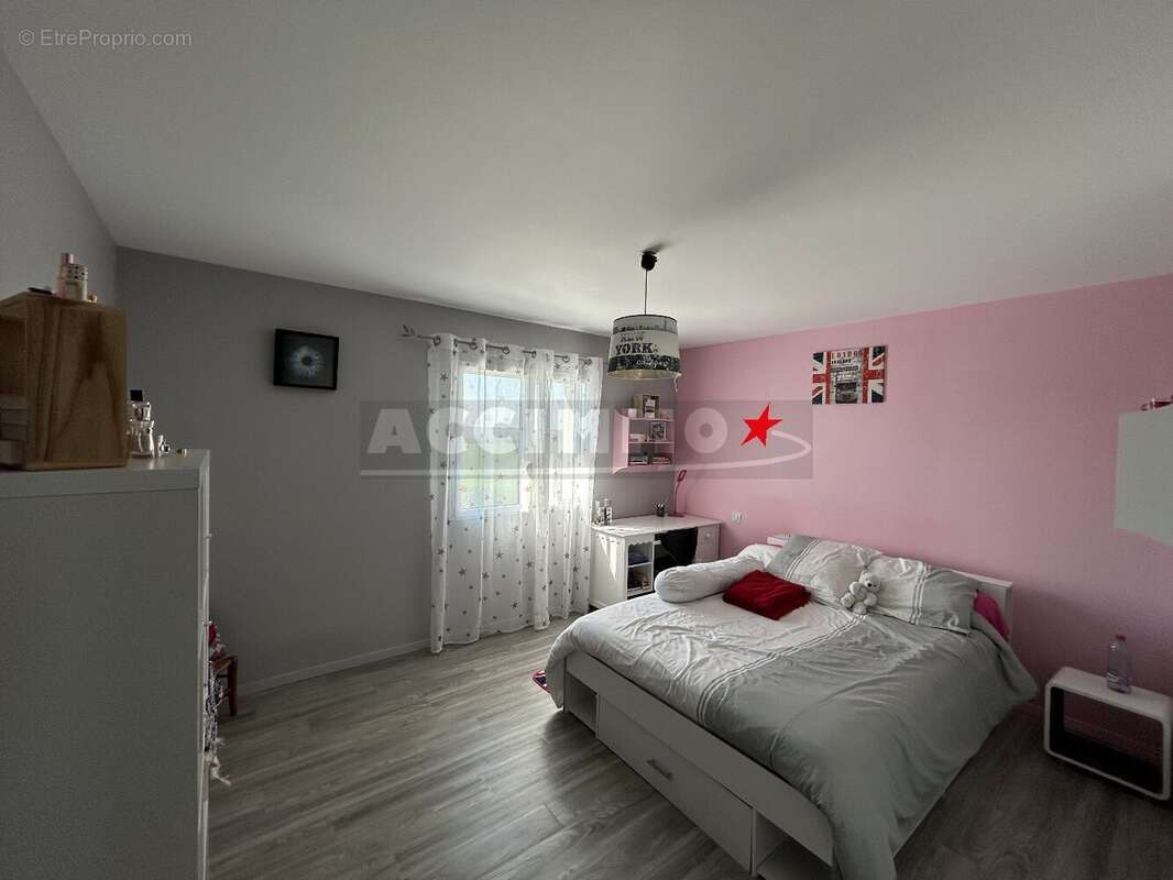 Maison à DREMIL-LAFAGE