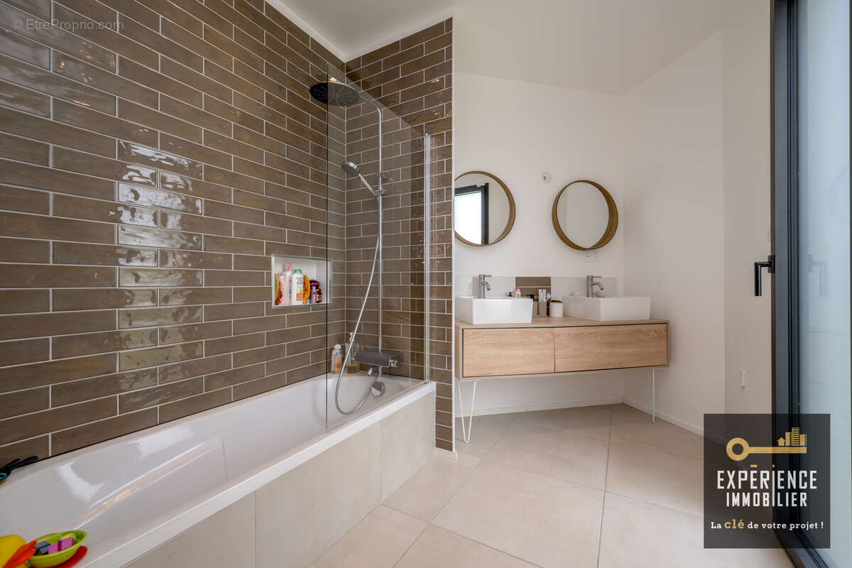 Maison contemporaine de plain-pied avec piscine - photo 8