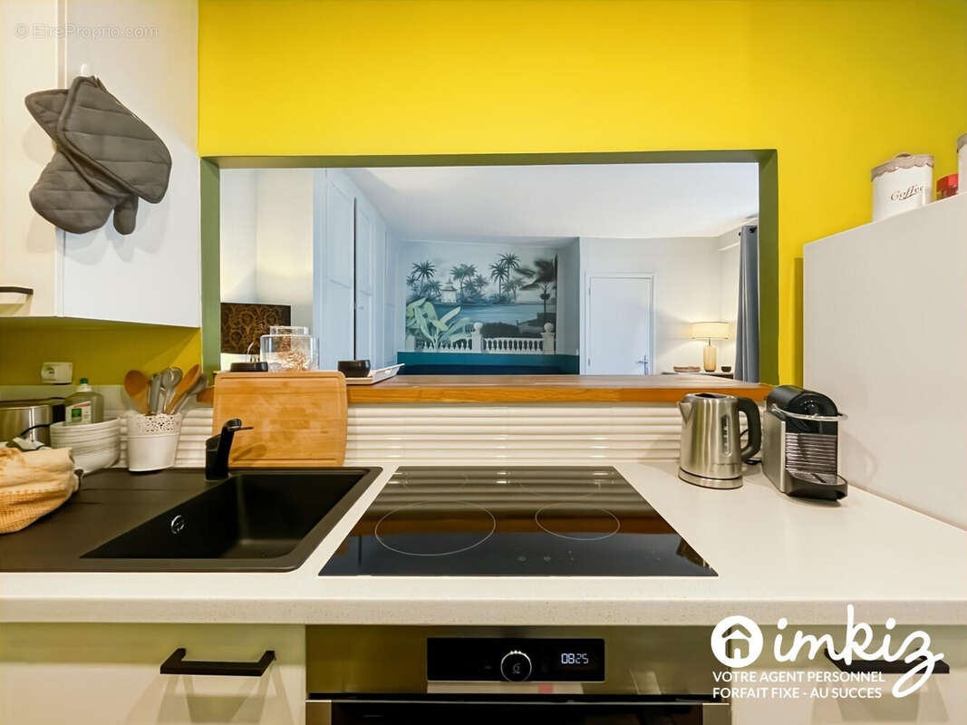 Appartement à PARIS-18E