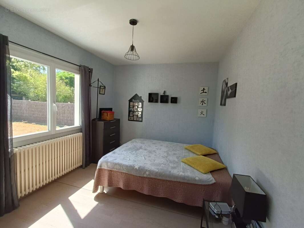 Maison 109 m² à Saint-Julien-L'ars  - photo 7
