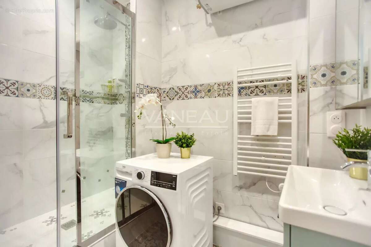 Appartement à PARIS-9E