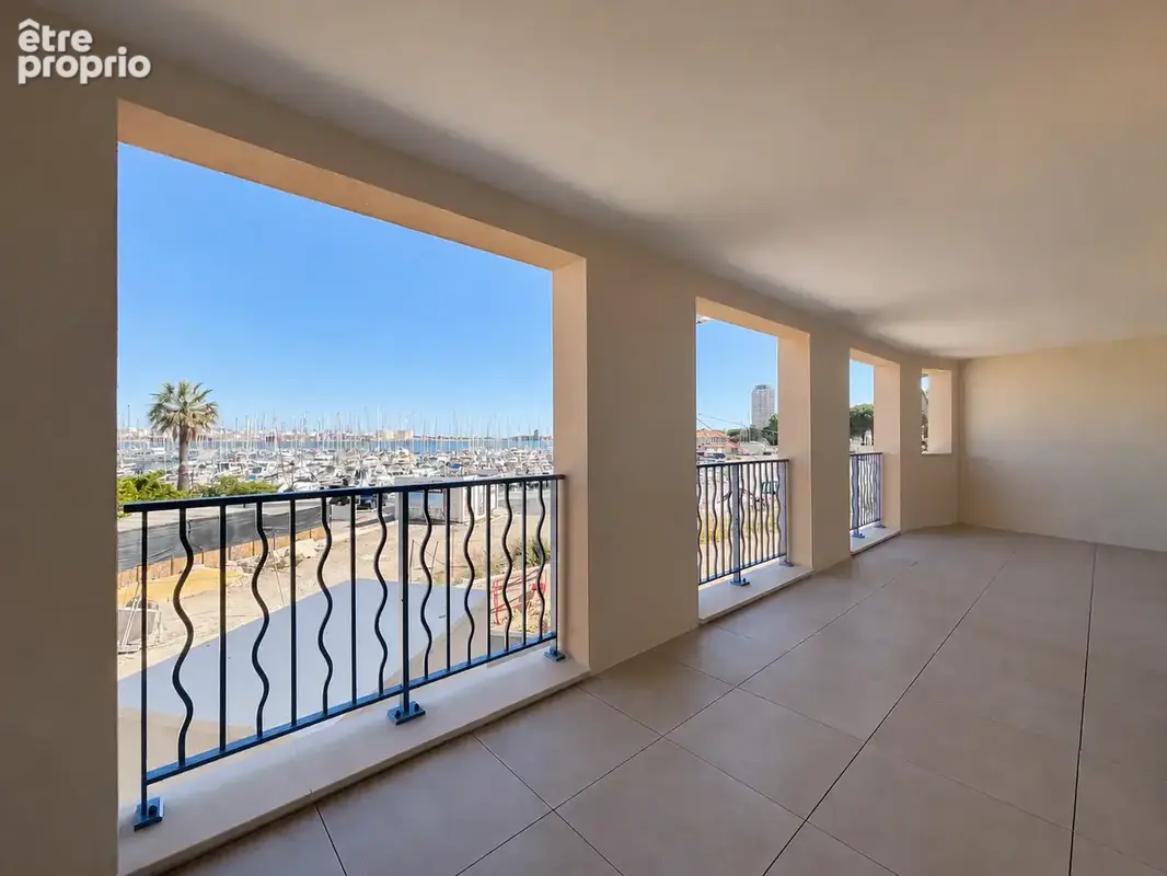 Photo Appartement à Port-De-Bouc au prix de 289 000€