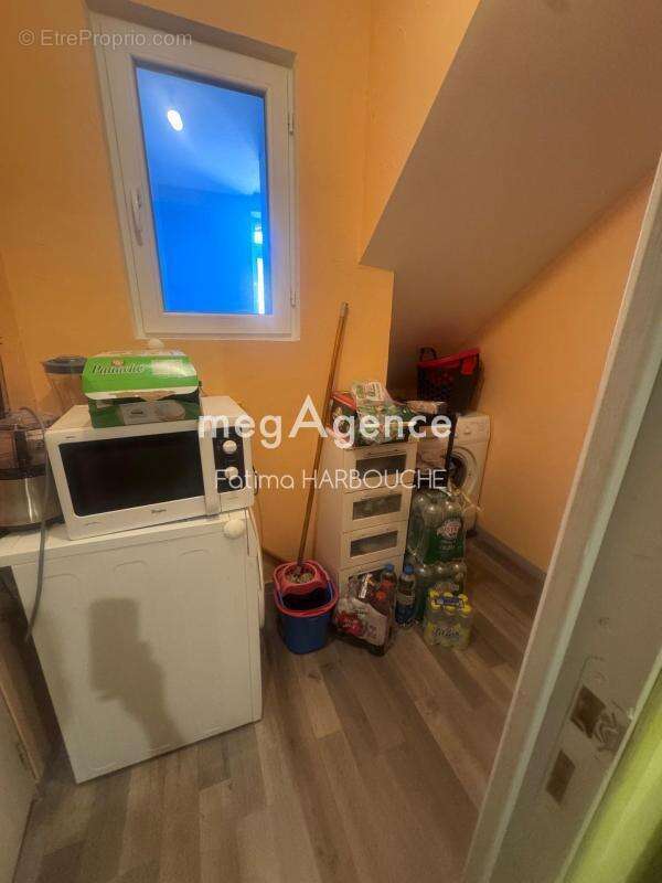 Ensemble de deux appartements côte à côte avec garage, parkings et jardin - photo 17
