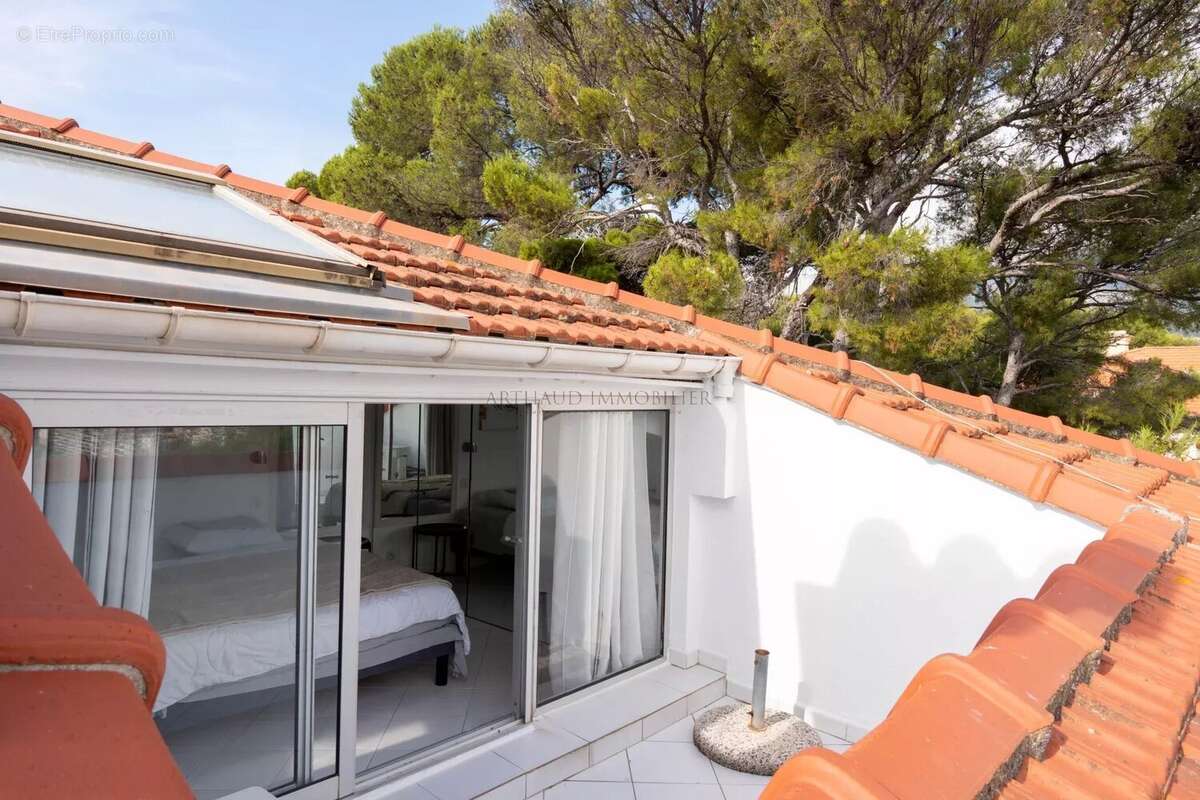 Appartement à ROQUEBRUNE-CAP-MARTIN