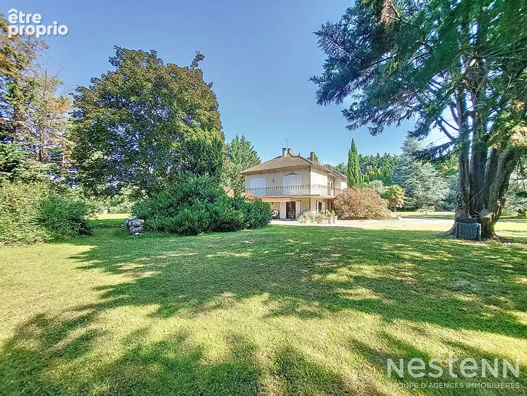 A Vendre Maison de 224 m² avec parc d'un hectare, dépendances et piscine à 10 minutes de Condom - photo 14