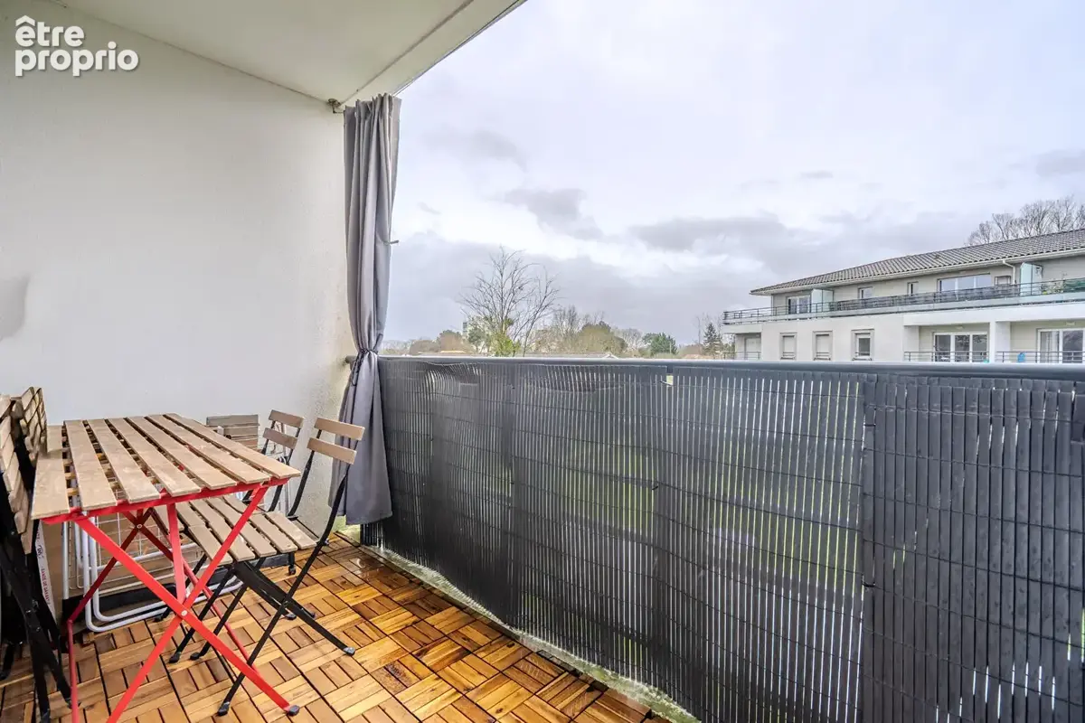 Villenave d'Ornon - Appartement T3 de 58m² avec balcon et parking - photo 7
