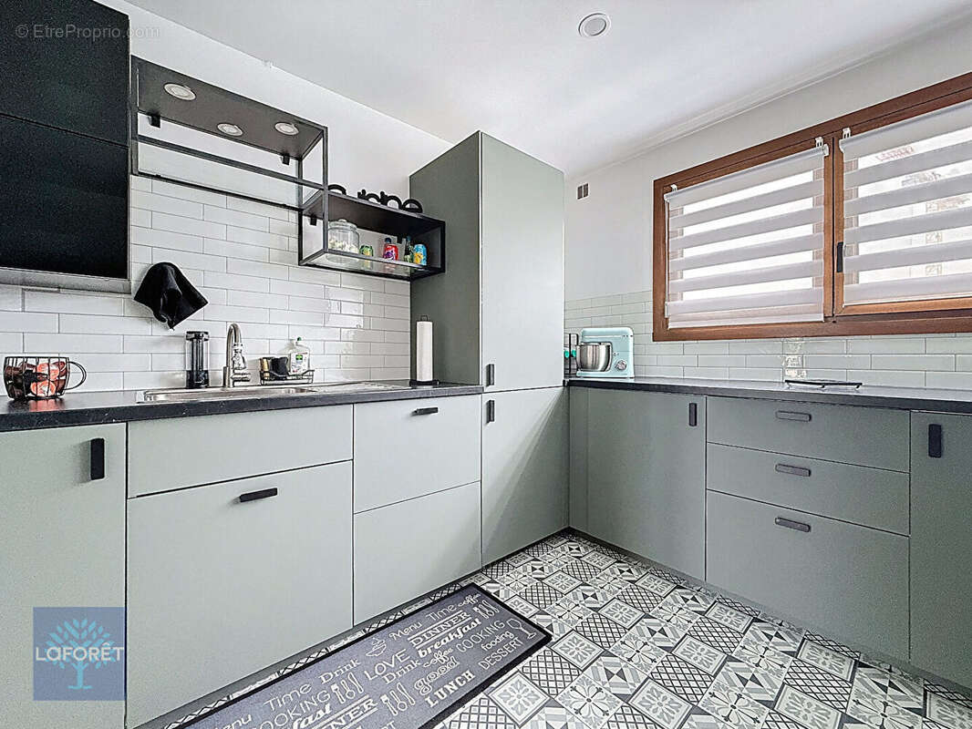 Appartement à CHILLY-MAZARIN