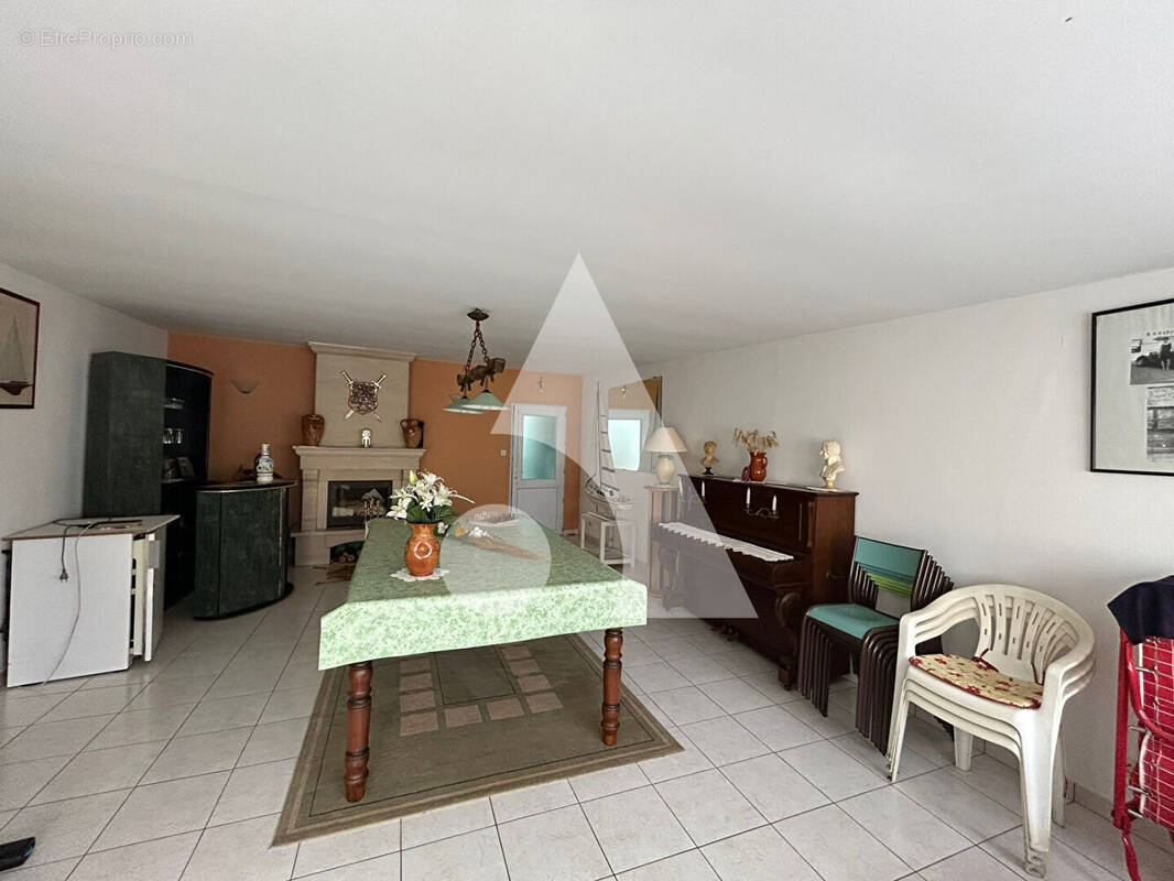 Maison à AUBERCHICOURT