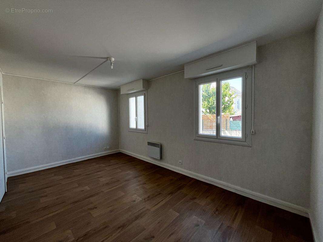 Appartement à SAINT-SYLVAIN-D'ANJOU