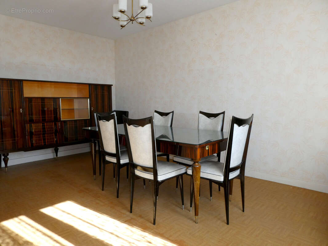 Maison à CHAMBOST-LONGESSAIGNE