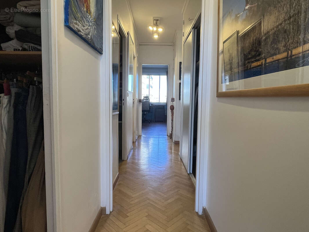 Appartement à MARSEILLE-8E