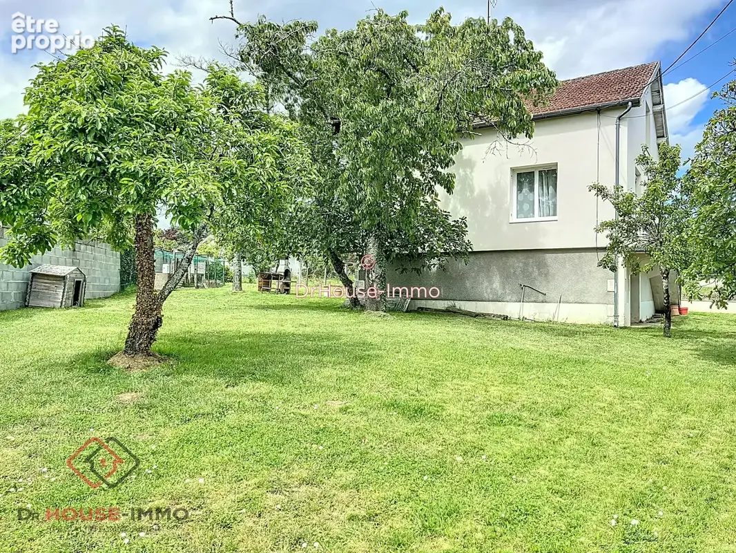 Maison 97 m² à Neuvic  - photo 3