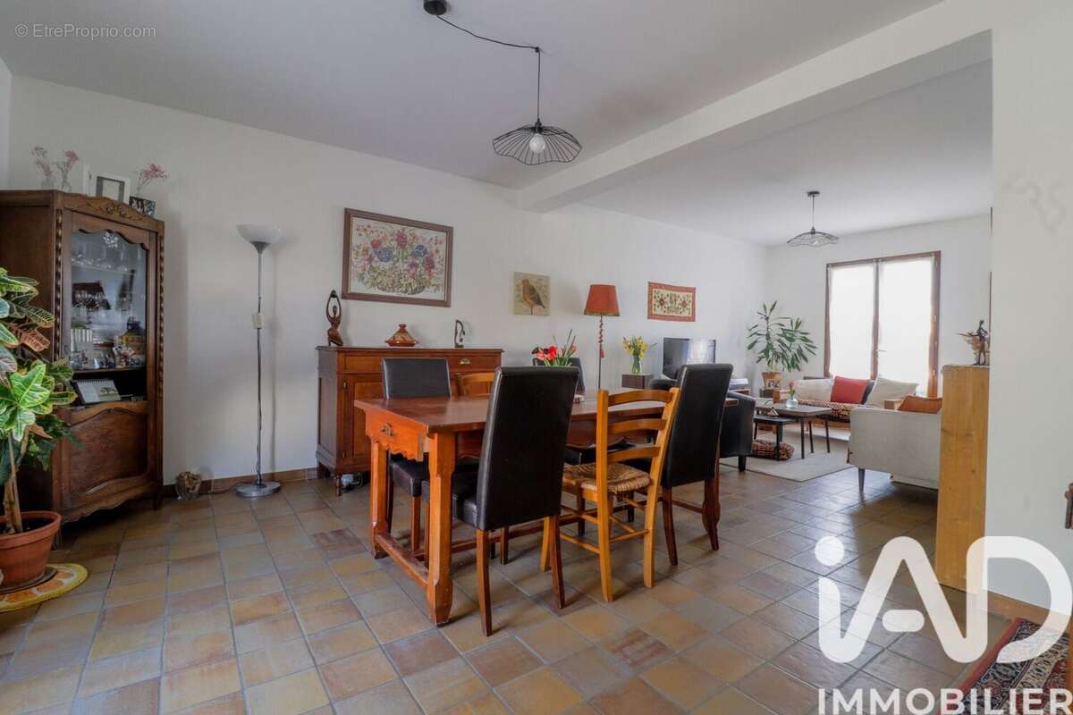 Photo 6 - Maison à SAULX-LES-CHARTREUX