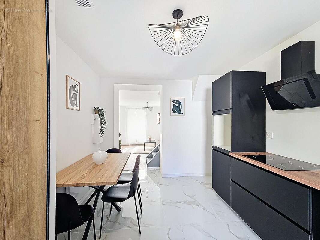 Photo 2 - Appartement à MONTMERLE-SUR-SAONE