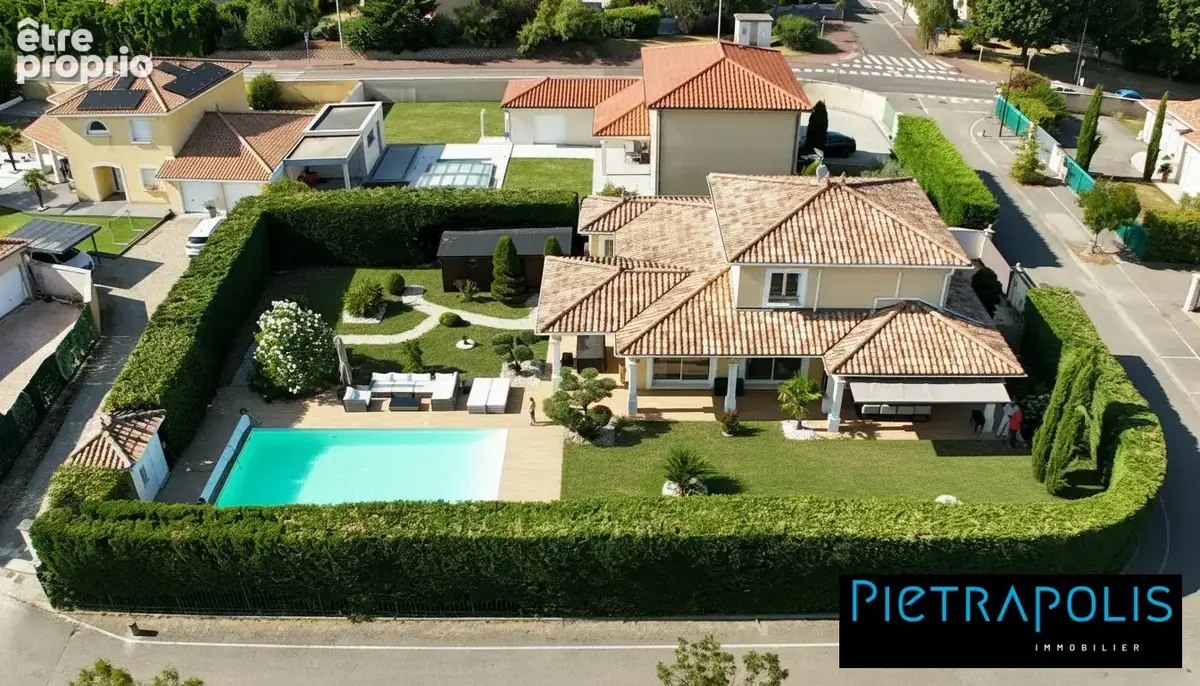Maison 176 m² à Toussieu  - photo 2