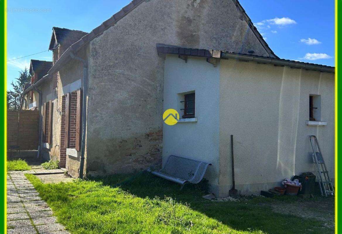 Maison à NEUVY-SUR-BARANGEON