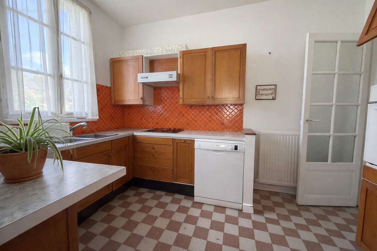 ChatGPT Image 18 avr - Maison à VARENNES-JARCY