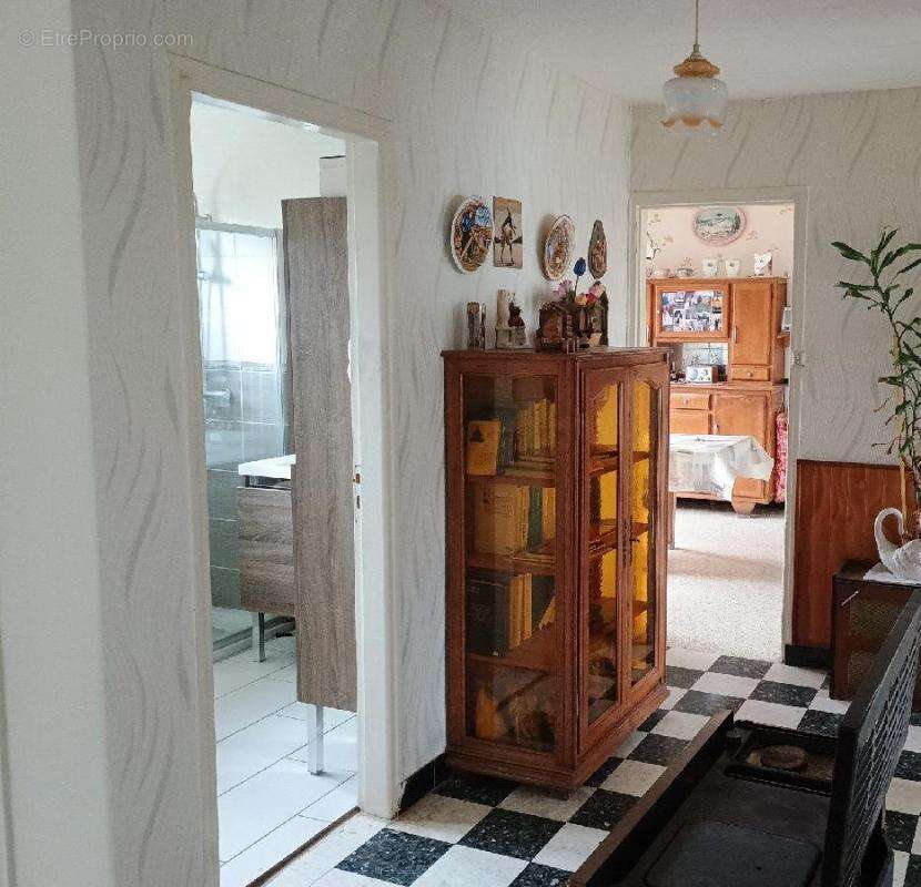 Maison à SAINS-RICHAUMONT