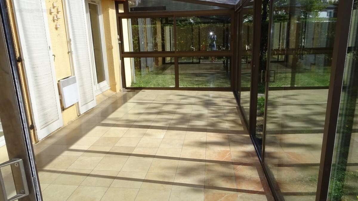 Maison à CHEVIGNY-SAINT-SAUVEUR