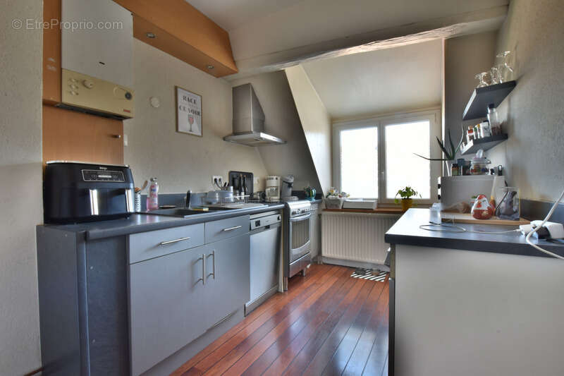 T4 en duplex au cœur de Nuits-Saint-Georges avec parking privatif - photo 4